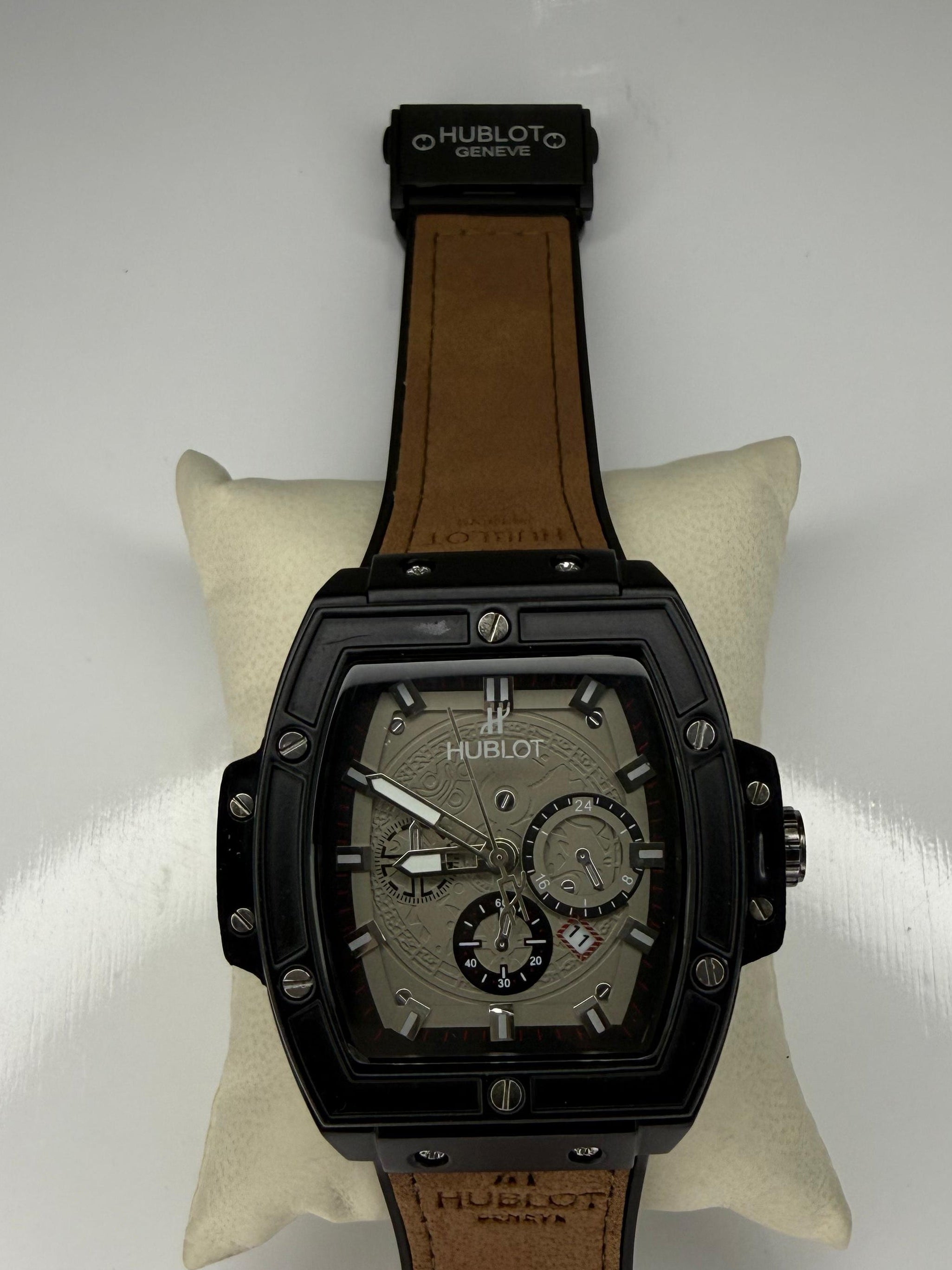 HB-L0T CARA GRIS PULSO GAMUSA CAFE